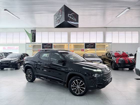 FIAT TORO 2.0 16V TURBO DIESEL ULTRA 4WD AT9 FIAT TORO 2.0 16V TURBO DIESEL ULTRA 4WD AT9